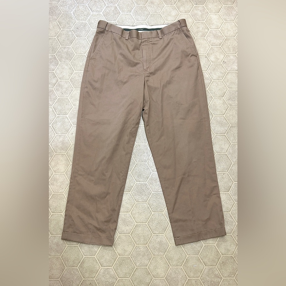 Men’s 37 x 30 L. L. Bean Comfort Waist 100% Cotton Cuffed Hem Tan Khaki Chinos